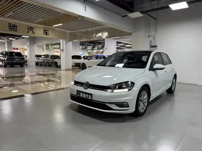 Volkswagen Golf · 2018 год