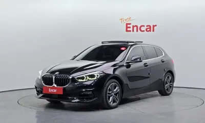 BMW 1-Series · 2022 год