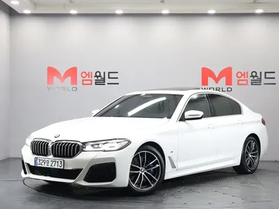 BMW 5-Series · 2023 год