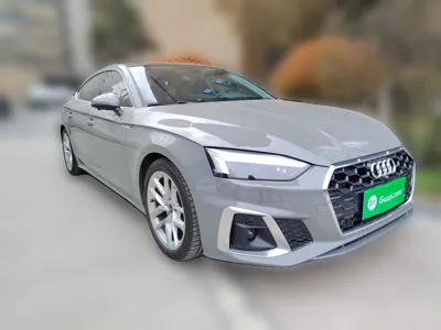 Audi A5 2021, 4900 км, за 218004.08 CNY