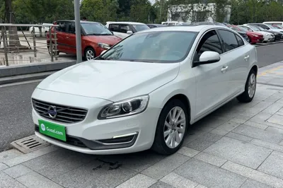Volvo S60 · 2016 год