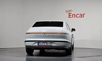 Hyundai Grandeur 2024, 8854 км, за 35900000 KRW