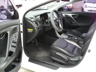 Hyundai Avante 2012, 196447 км, за 3690000 KRW - фото 8