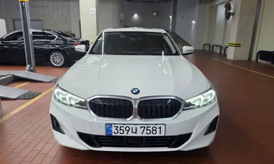BMW 3-Series 2025, 6263 км, за 42000000 KRW
