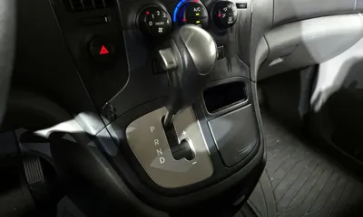 Hyundai Starex 2016, 195858 км, за 5047.57 USD - фото 9