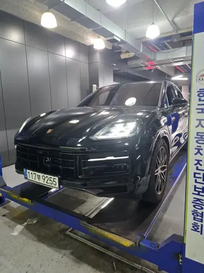 Porsche Cayenne · 2025 год