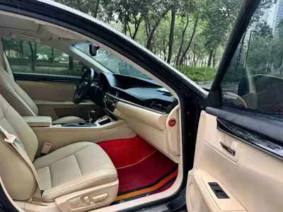 Lexus ES 2014, 250000 км, за 71800 CNY - фото 8
