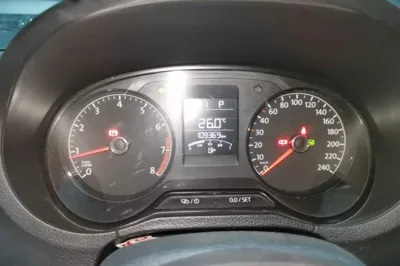 Volkswagen Polo 2016, 109300 км, за 41207.79 CNY - фото 15