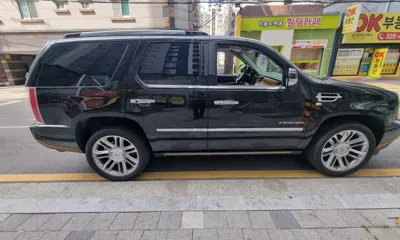 Cadillac Escalade 2011, 129906 км, за 12800000 KRW