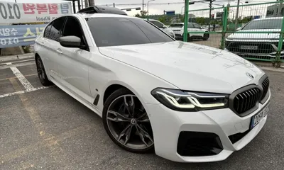 BMW 5-Series · 2021 год