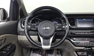 Kia Canival 2016, 137365 км, за 11000000 KRW - фото 14