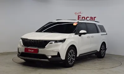 Kia Canival · 2023 год