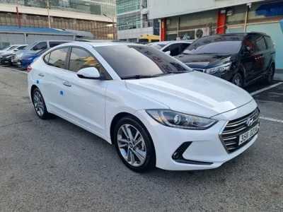 Hyundai Avante 2016, 116887 км, за 9200000 KRW