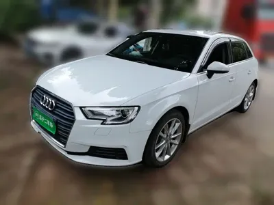 Audi A3 · 2018 год