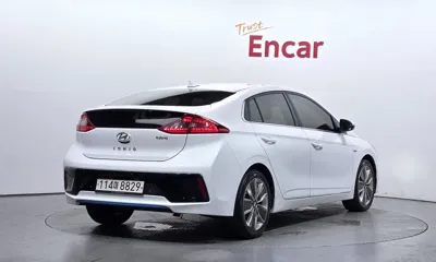 Hyundai Ioniq 2016, 189356 км, за 8900000 KRW