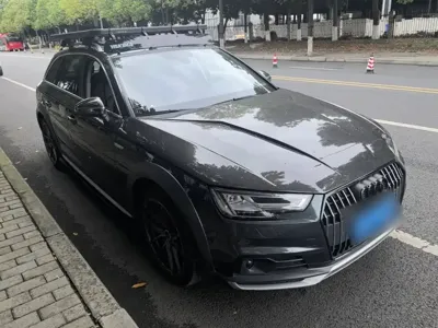 Audi A4 (Import) 2017, 141000 км, за 95800 CNY