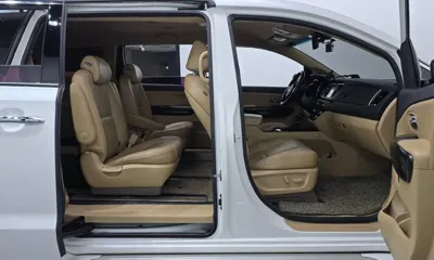 Kia Canival 2016, 178724 км, за 10990000 KRW - фото 11