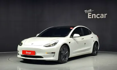 Tesla Model 3 · 2021 год