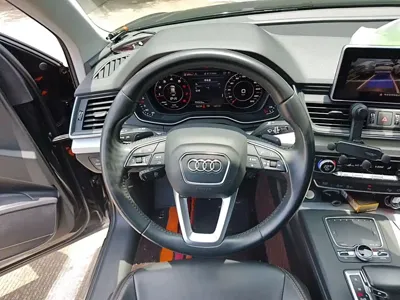 Audi Q5L 2019, 79300 км, за 139000 CNY