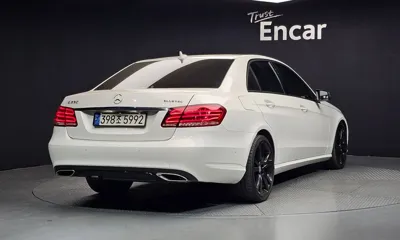 Mercedes-Benz E-Class 2016, 153180 км, за 11290000 KRW
