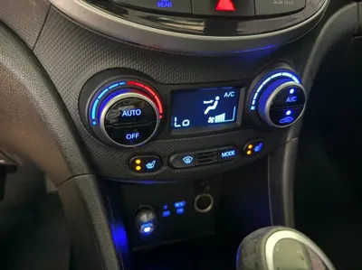 Hyundai Accent 2016, 131438 км, за 99990000 KRW - фото 16