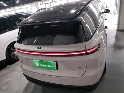 Li Auto 理想i8 2025, 8600 км, за 310600 CNY - фото 6