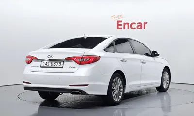 Hyundai Sonata 2016, 148057 км, за 8000000 KRW