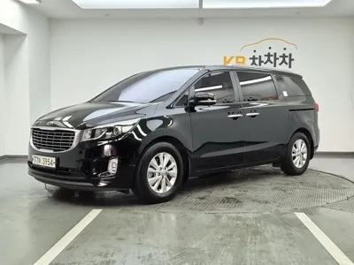 Kia Canival · 2017 год