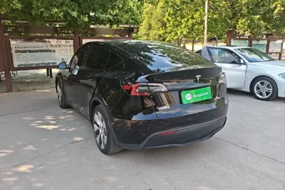 Tesla Model Y 2022, 64200 км, за 183497.41 CNY
