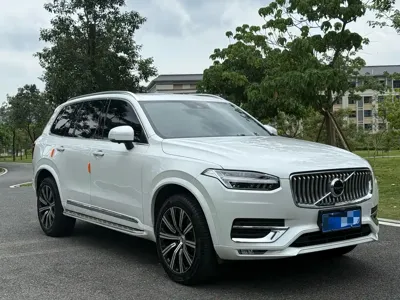 Volvo XC90 2021, 40000 км, за 176800 CNY