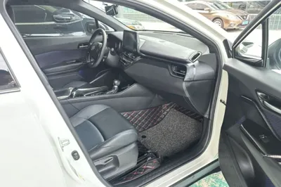 Toyota C-HR 2020, 61200 км, за 80771.77 CNY - фото 12