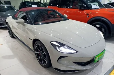 MG Cyberster 2024, 15400 км, за 266616.36 CNY