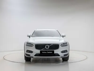 Volvo V90 2025, 5406 км, за 59000000 KRW