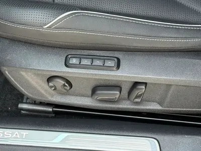 Volkswagen Passat 2023, 40000 км, за 99500 CNY - фото 10