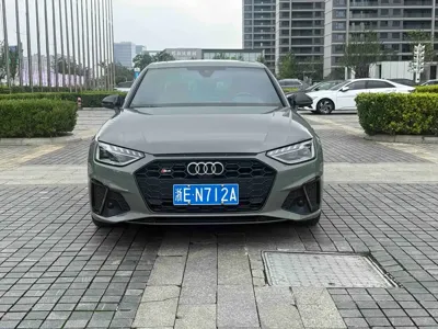 Audi S4 2021, 70000 км, за 178000 CNY