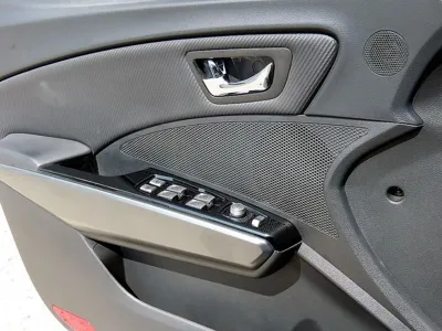 KG_Mobility_Ssangyong TIBOLI 2019, 143868 км, за 7200000 KRW - фото 12