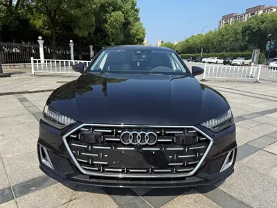 Audi A7L 2024, 67000 км, за 218000 CNY