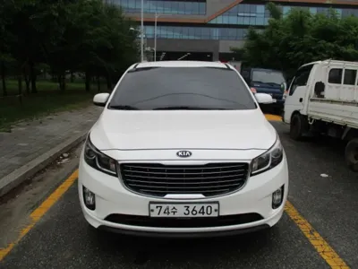 Kia Canival · 2015 год