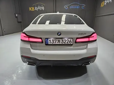 BMW 5-Series 2023, 80211 км, за 35500000 KRW
