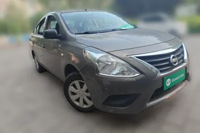 Nissan Sunny 2015, 122300 км, за 22357.49 CNY