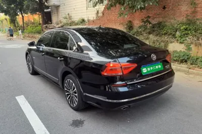 Volkswagen Passat 2016, 123300 км, за 62060.25 CNY