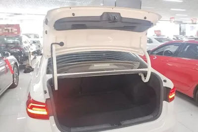 Volkswagen Lavida 2019, 67400 км, за 64442.95 CNY - фото 22