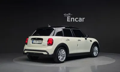 MINI Cooper 2022, 25761 км, за 27800000 KRW