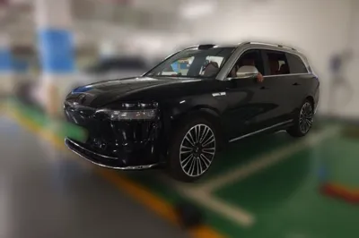 Hima AITO M9 · 2024 год