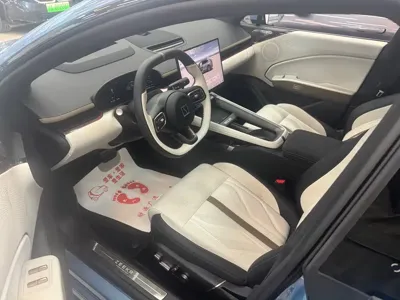 Zeekr 极氪007GT 2025, 10000 км, за 162800 CNY
