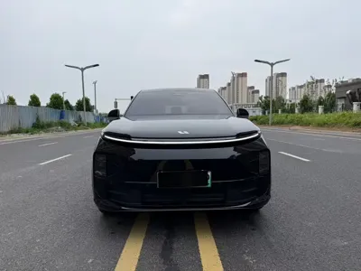 Li Auto Li L6 2025, 13799 км, за 157000 CNY
