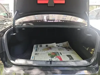 Volkswagen Magotan 2022, 46900 км, за 99100 CNY