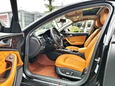 Audi A6L 2018, 80000 км, за 95800 CNY