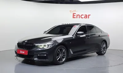 BMW 5-Series · 2018 год