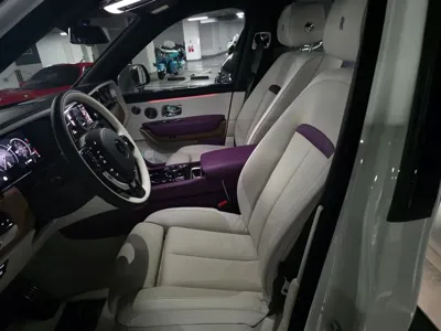Rolls-Royce Cullinan 2025, 9500 км, за 575000000 KRW - фото 9